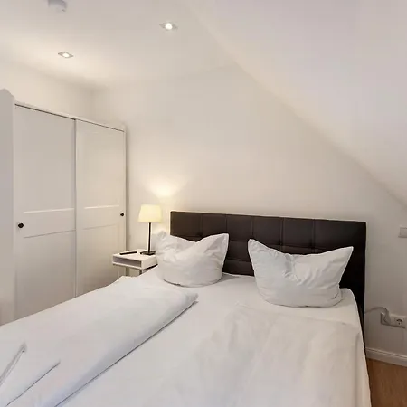 Leuchtfeuer アパート Brodten